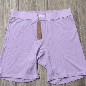 NWT Skims Soft Lounge Ribbed Boxer Brief Lounge Sleep Shorts Sugar Plum Sz S